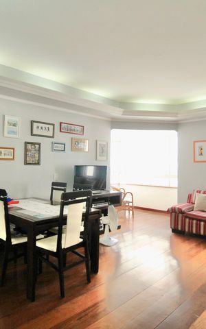 Apartamento para alugar com 90m², 2 quartos e 1 vaga Apartamento para alugar com 90m², 2 quartos e 1 vagaSala
