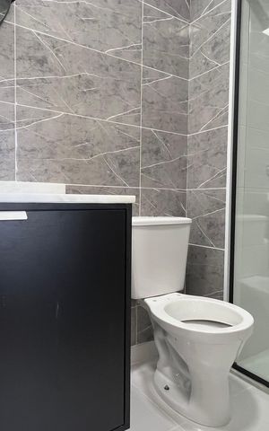 Studio para alugar com 23m², 1 quarto e sem vaga Studio para alugar com 23m², 1 quarto e sem vagaBanheiro