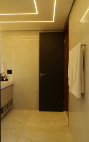 Apartamento à venda com 275m², 4 quartos e 4 vagasBanheiro da Suíte Master