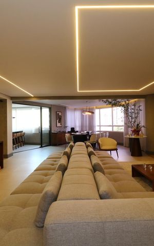 Apartamento à venda com 275m², 4 quartos e 4 vagasSala