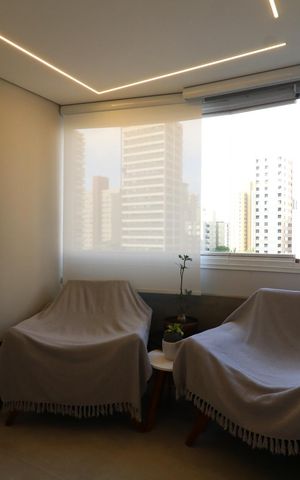 Apartamento à venda com 275m², 4 quartos e 4 vagasVaranda da Suíte 2 e 3