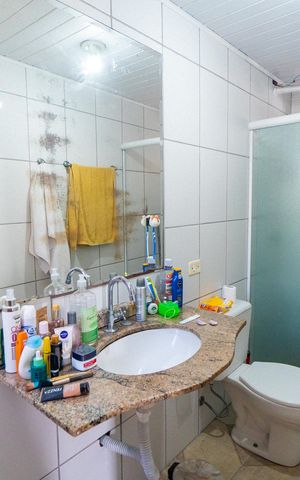 Casa à venda com 280m², 6 quartos e 2 vagas Casa à venda com 280m², 6 quartos e 2 vagasCasa 3 - Banheiro da Suite