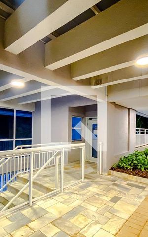 Apartamento à venda com 112m², 3 quartos e 2 vagas Apartamento à venda com 112m², 3 quartos e 2 vagasPiscina