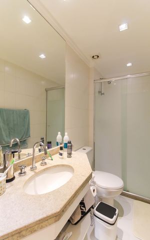 Apartamento à venda com 112m², 3 quartos e 2 vagas Apartamento à venda com 112m², 3 quartos e 2 vagasBanheiro