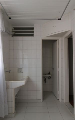 Apartamento à venda com 160m², 3 quartos e 1 vagaÁrea de Serviço
