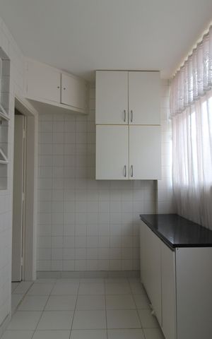 Apartamento à venda com 160m², 3 quartos e 1 vagaÁrea de Serviço