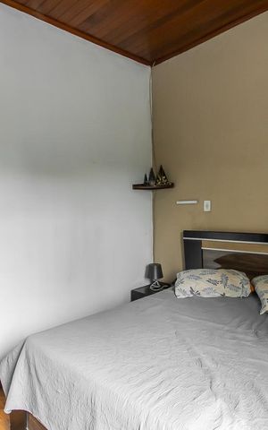 Casa à venda com 220m², 4 quartos e 2 vagasQuarto 1