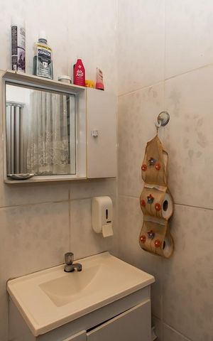 Casa à venda com 220m², 4 quartos e 2 vagasBanheiro da Suíte