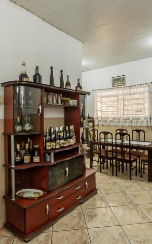 Casa à venda com 220m², 4 quartos e 2 vagasCozinha