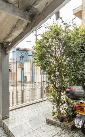 Casa à venda com 220m², 4 quartos e 2 vagasGaragem