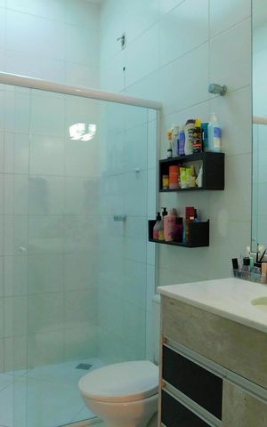 Casa para alugar com 80m², 3 quartos e 2 vagasBanheiro Suíte
