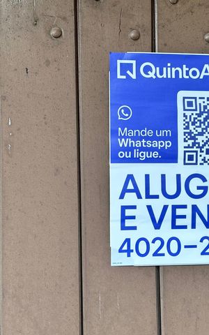 Casa de condomínio à venda com 600m², 4 quartos e 5 vagas Casa de condomínio à venda com 600m², 4 quartos e 5 vagasPlaquinha