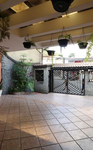 Casa para alugar com 195m², 3 quartos e 4 vagasGaragem