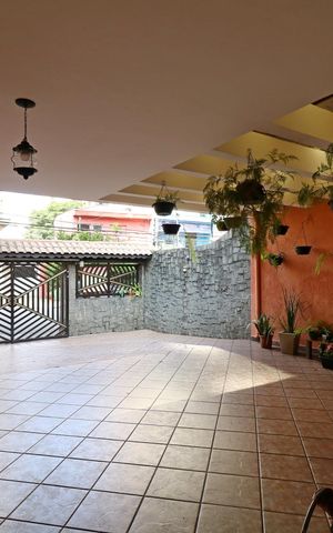 Casa para alugar com 195m², 3 quartos e 4 vagasGaragem