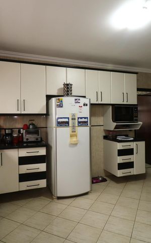 Casa para alugar com 195m², 3 quartos e 4 vagasCozinha
