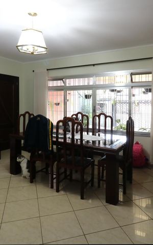 Casa para alugar com 195m², 3 quartos e 4 vagasSala