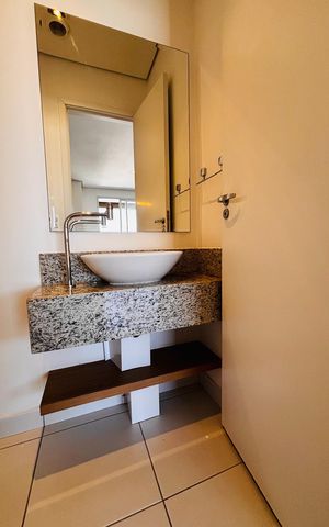 Apartamento à venda com 109m², 3 quartos e 3 vagas Apartamento à venda com 109m², 3 quartos e 3 vagasLavabo