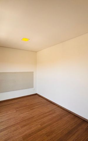 Apartamento à venda com 109m², 3 quartos e 3 vagas Apartamento à venda com 109m², 3 quartos e 3 vagasSuite