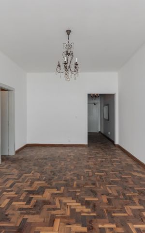 Apartamento para alugar com 126m², 3 quartos e sem vaga Apartamento para alugar com 126m², 3 quartos e sem vagaSala