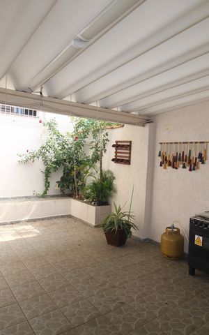 Casa à venda com 145m², 4 quartos e 3 vagasÁrea Comum