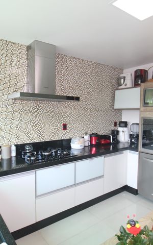 Casa à venda com 145m², 4 quartos e 3 vagasCozinha