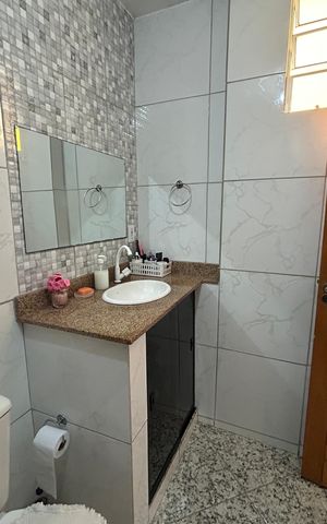 Casa à venda com 40m², 3 quartos e sem vagaBanheiro 2