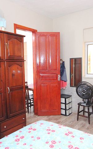 Casa à venda com 40m², 3 quartos e sem vagaQuarto 1