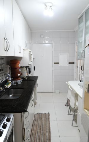 Apartamento à venda com 103m², 3 quartos e 2 vagasCozinha