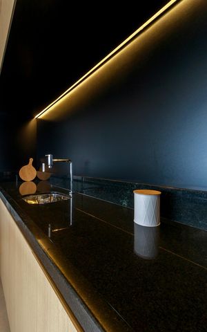 Studio à venda com 27m², 0 quarto e 1 vaga Studio à venda com 27m², 0 quarto e 1 vagaEspaço Gourmet