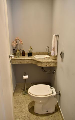 Apartamento à venda com 134m², 3 quartos e 1 vagaLavabo