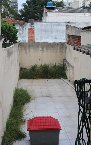 Casa para alugar com 120m², 2 quartos e 1 vagaQuintal