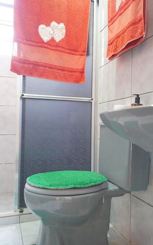 Casa à venda com 300m², 4 quartos e 2 vagasBanheiro Corredor