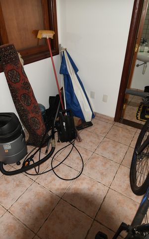 Casa de condomínio à venda com 420m², 4 quartos e 7 vagasQuarto de Serviço