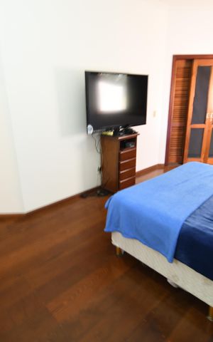 Casa de condomínio à venda com 420m², 4 quartos e 7 vagasQuarto Suíte 4