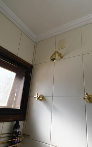 Casa de condomínio à venda com 420m², 4 quartos e 7 vagasSuíte Banheiro 4