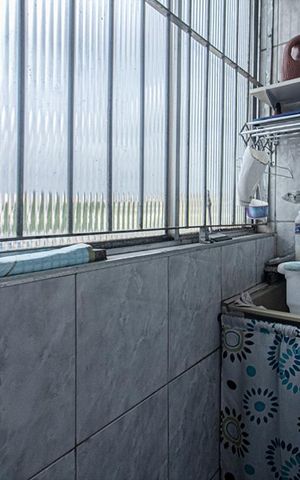 Casa à venda com 690m², 6 quartos e 8 vagas Casa à venda com 690m², 6 quartos e 8 vagasÁrea de Serviço (Casa 3)