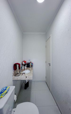 Casa de condomínio à venda com 230m², 3 quartos e 4 vagasBanheiro da Suíte