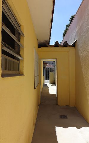 Casa para alugar com 125m², 2 quartos e 1 vagaCorredor