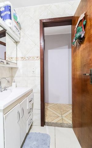 Casa à venda com 107m², 2 quartos e 1 vagaBanheiro