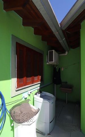 Casa à venda com 107m², 2 quartos e 1 vagaÁrea de Serviço