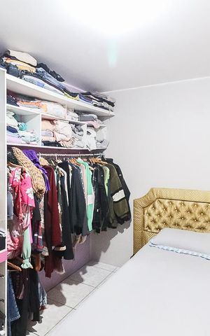 Casa à venda com 107m², 2 quartos e 1 vagaQuarto
