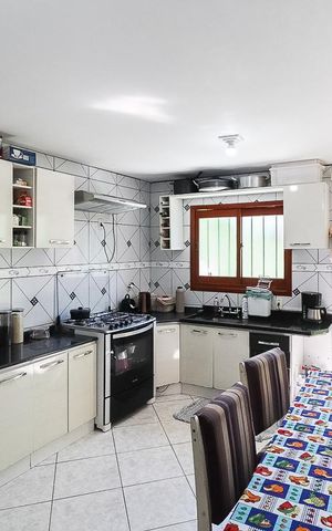 Casa à venda com 107m², 2 quartos e 1 vagaCozinha