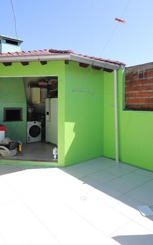 Casa à venda com 107m², 2 quartos e 1 vagaÁrea comum