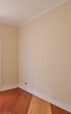 Casa à venda com 270m², 2 quartos e 3 vagas Casa à venda com 270m², 2 quartos e 3 vagasQuarto 2