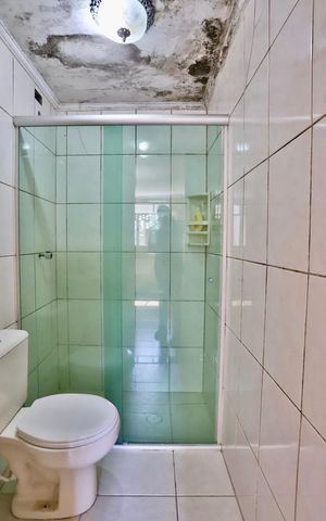 Casa à venda com 270m², 2 quartos e 3 vagas Casa à venda com 270m², 2 quartos e 3 vagasBanheiro Quarto 4