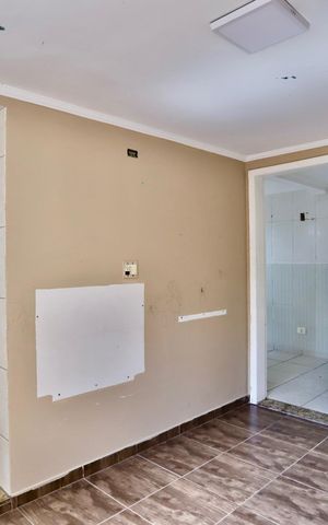 Casa à venda com 270m², 2 quartos e 3 vagas Casa à venda com 270m², 2 quartos e 3 vagasQuarto 4