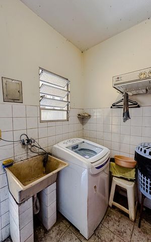 Casa à venda com 234m², 6 quartos e 4 vagasÁrea de Serviço
