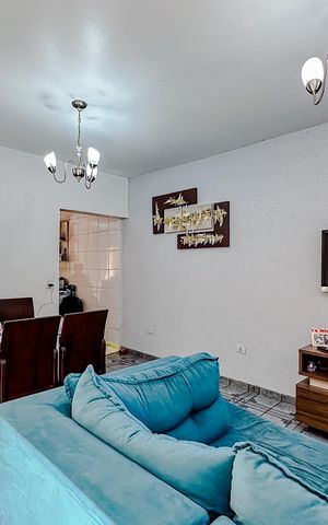 Casa à venda com 234m², 6 quartos e 4 vagasSala