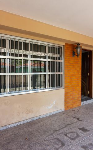 Casa à venda com 184m², 3 quartos e 2 vagas Casa à venda com 184m², 3 quartos e 2 vagasGaragem