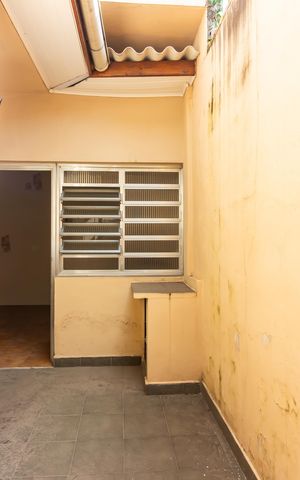 Casa à venda com 184m², 3 quartos e 2 vagas Casa à venda com 184m², 3 quartos e 2 vagasÁrea de Serviço